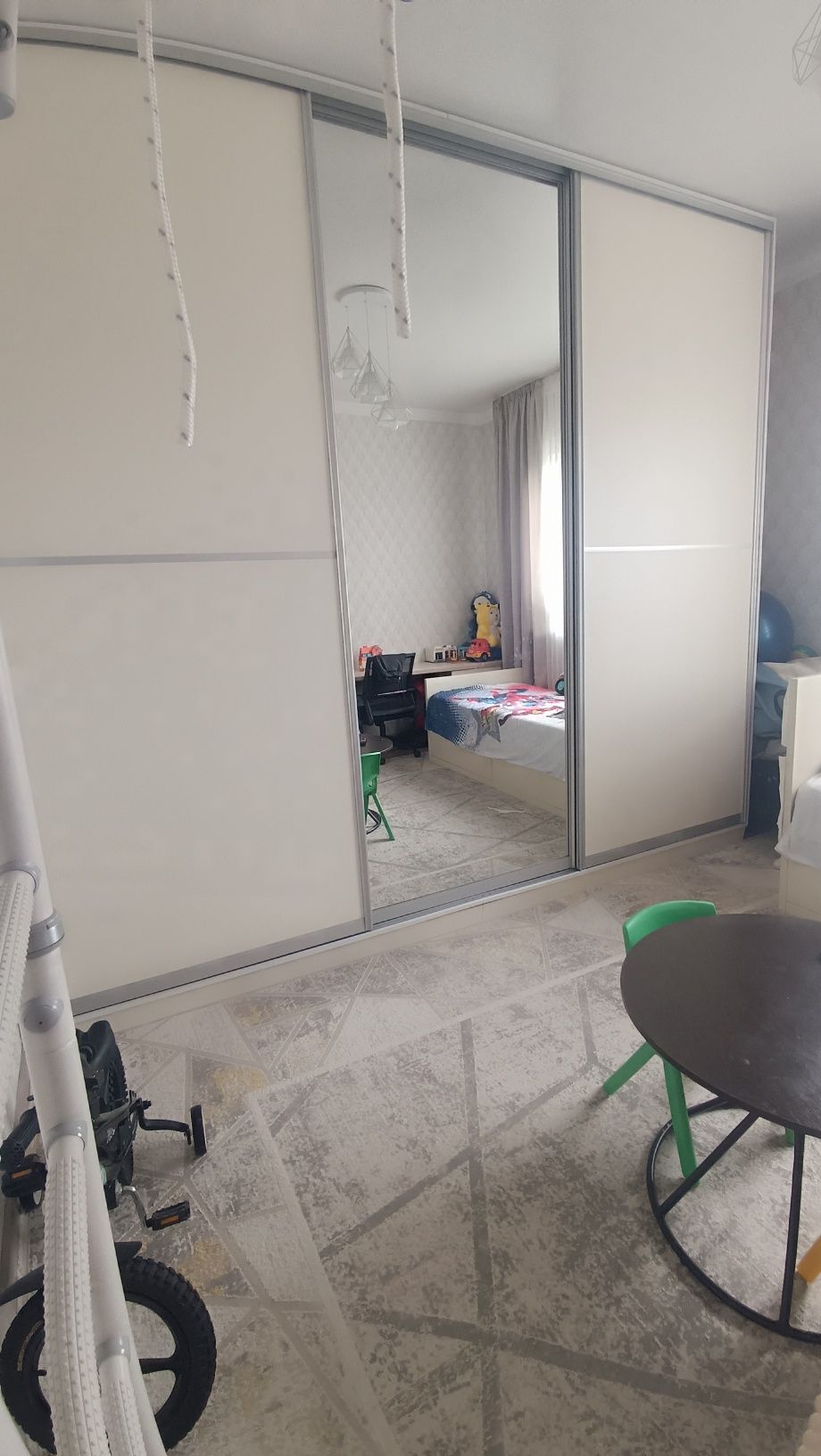 Продам шкаф купе гардеробную.