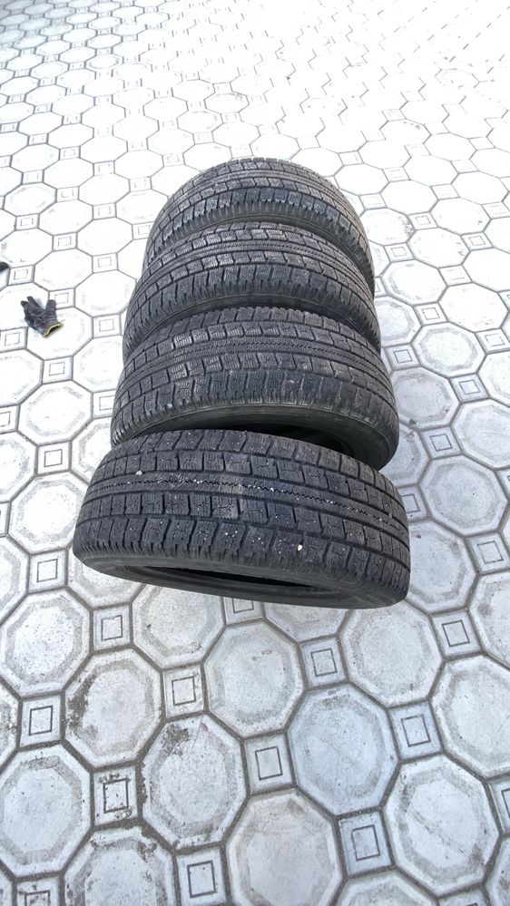 Продам зимние шины