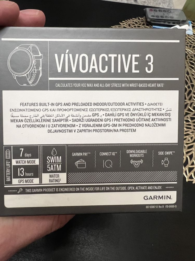 Продам часы Garmin vivoactive3