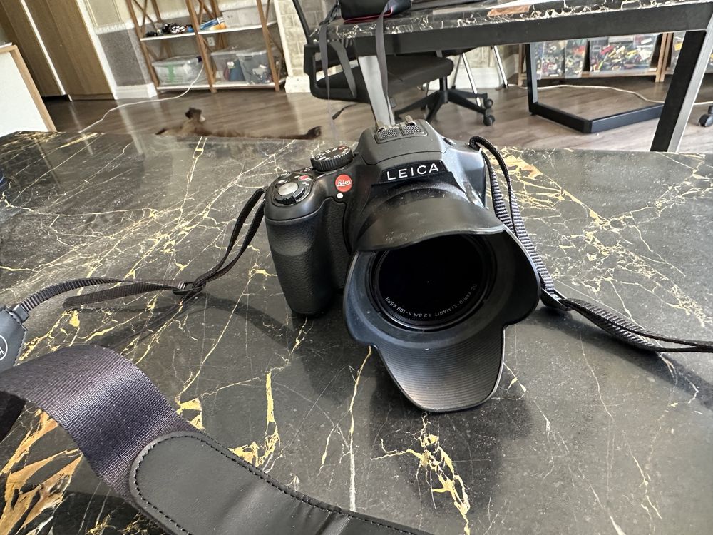 Leica V-LUX 4 фотоаппарат