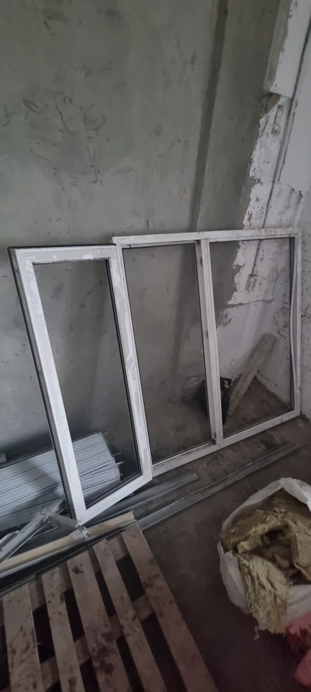 Продам окно  пластиковое