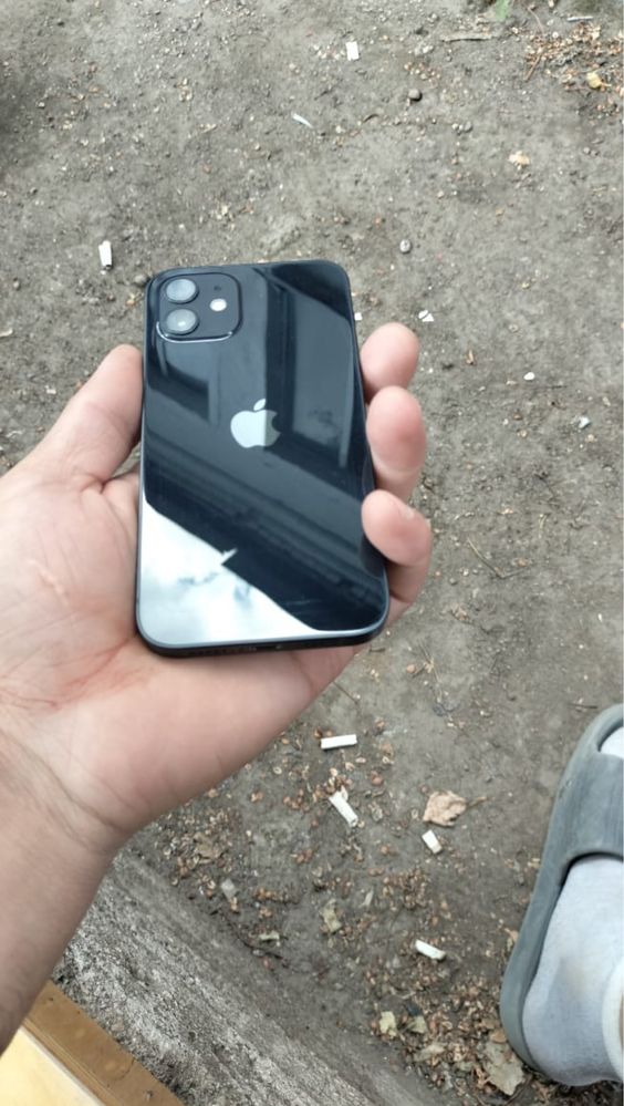 Iphone 12  обмен смоей доплату