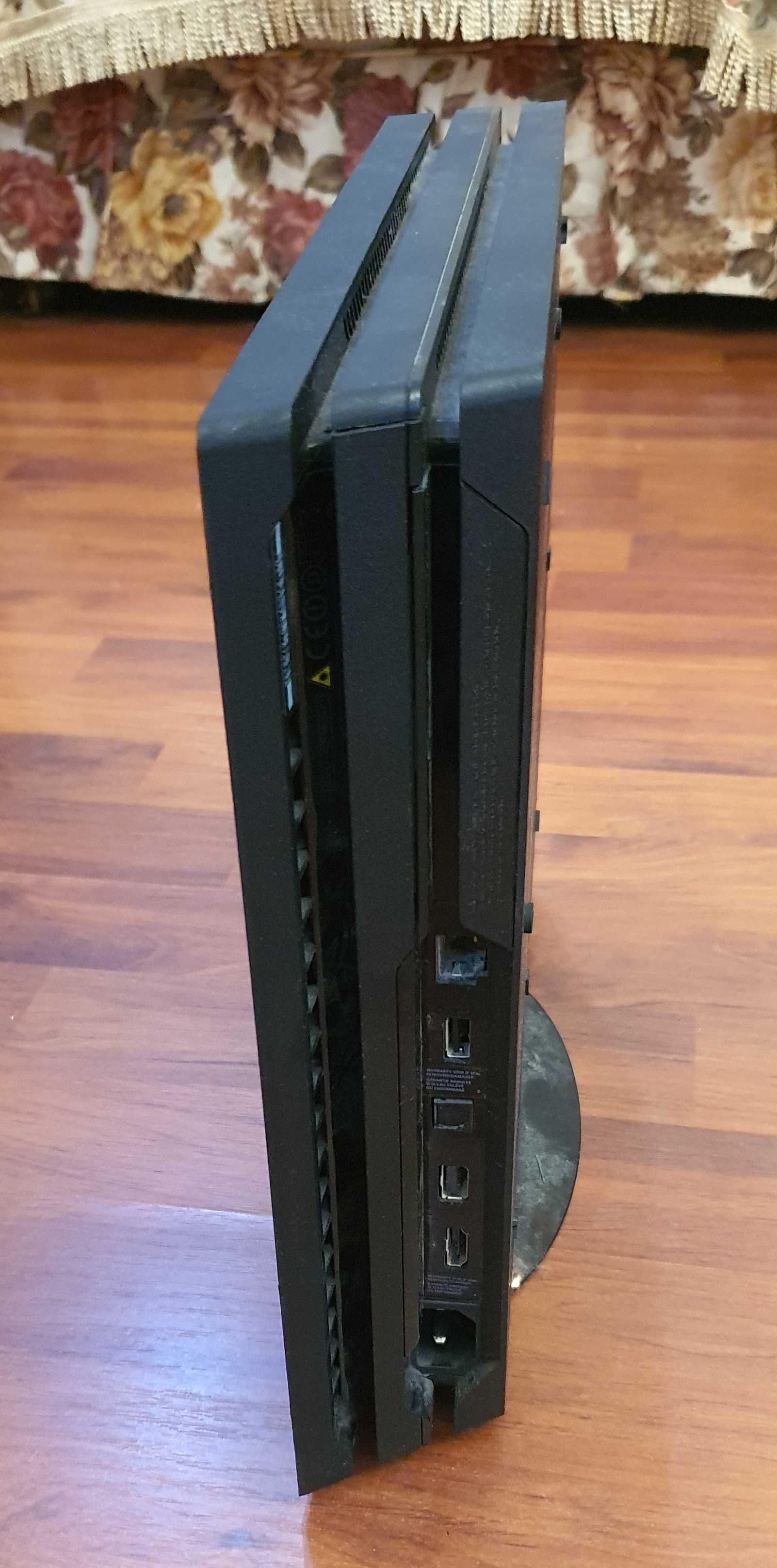Игровая приставка SONY PlayStation 4 Pro 1Тб