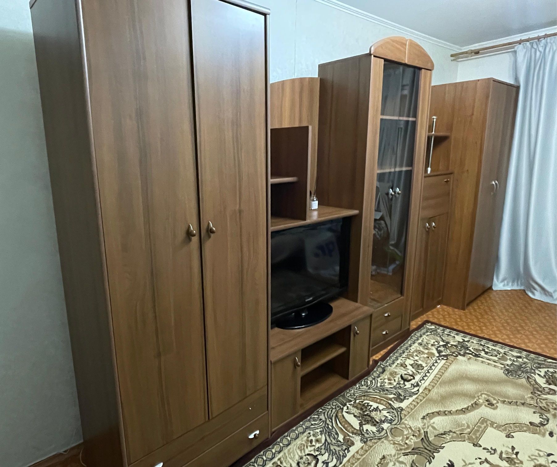 Шкаф стенка для зала