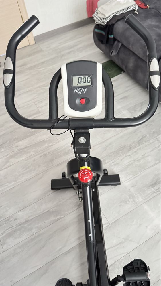 Продам велотренажёр FITNESS BIKE — почти не катанный, как новый!