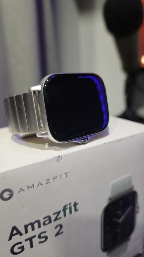 продам Amazfit GTS2