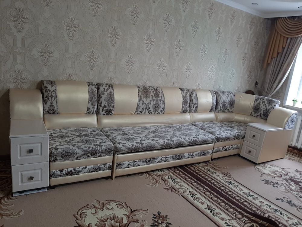 Диван в хорошем состоянии,