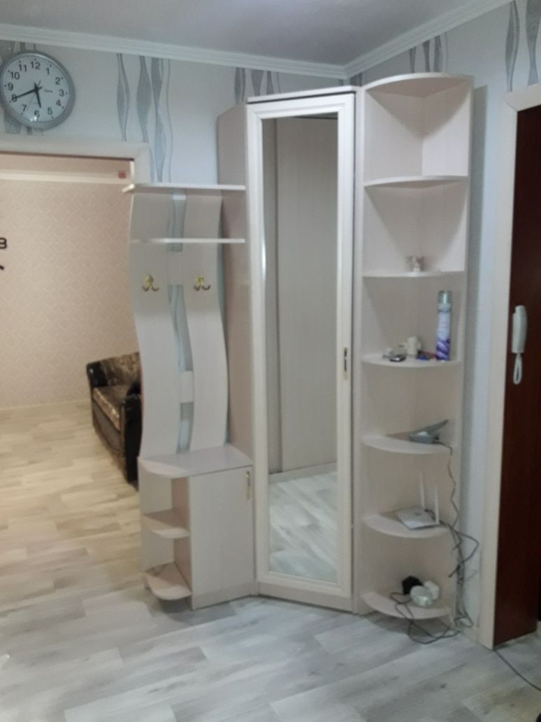 1-ком.кв.ул.пл.45кв.м.Посуточно,по часам! 6-4 ДЮСШ, Автостанция,Орда!