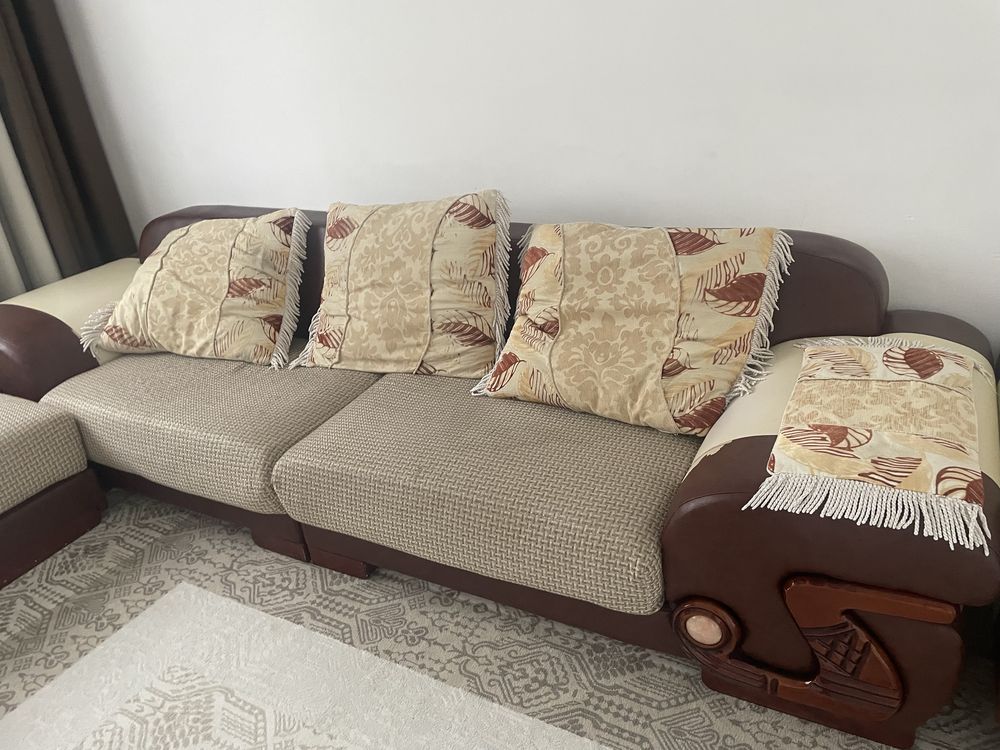 Продам диван для зала или малого зала