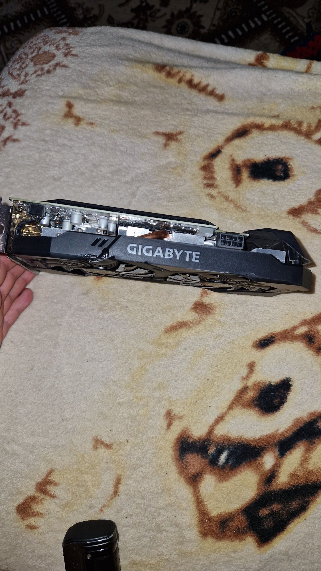 gigabyte 1660 6gb в хорошем состоянии