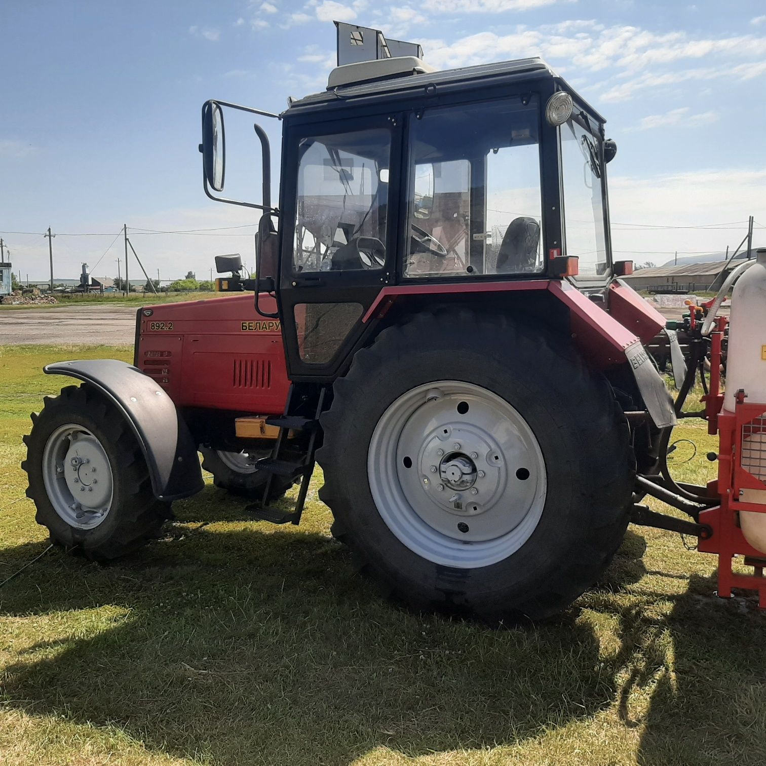 Продам мтз 892.2  в отличном состоянии 2019г.