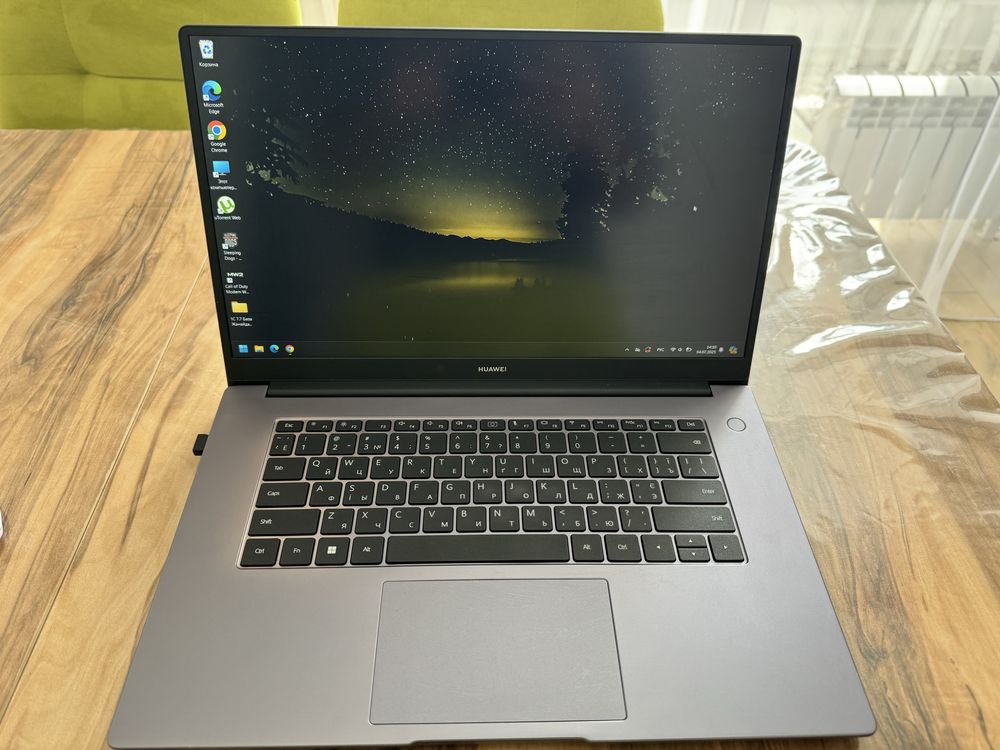 Продам ноутбук Huawei MateBook D15 (2022)