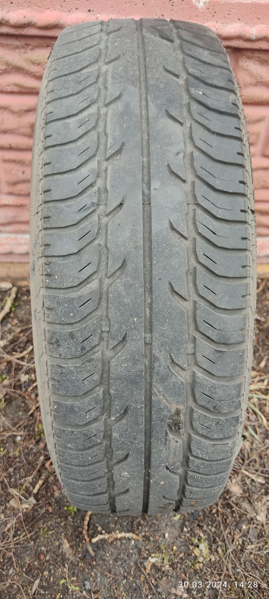 Продам  1 колесо в сборе гольф 3