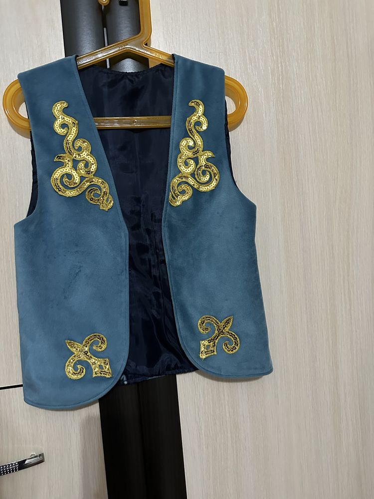 Продам жилетку