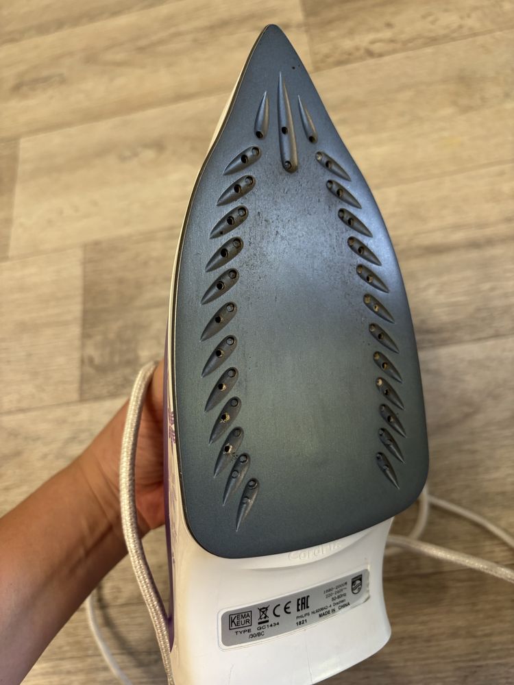 Утюг Phillips 2000W