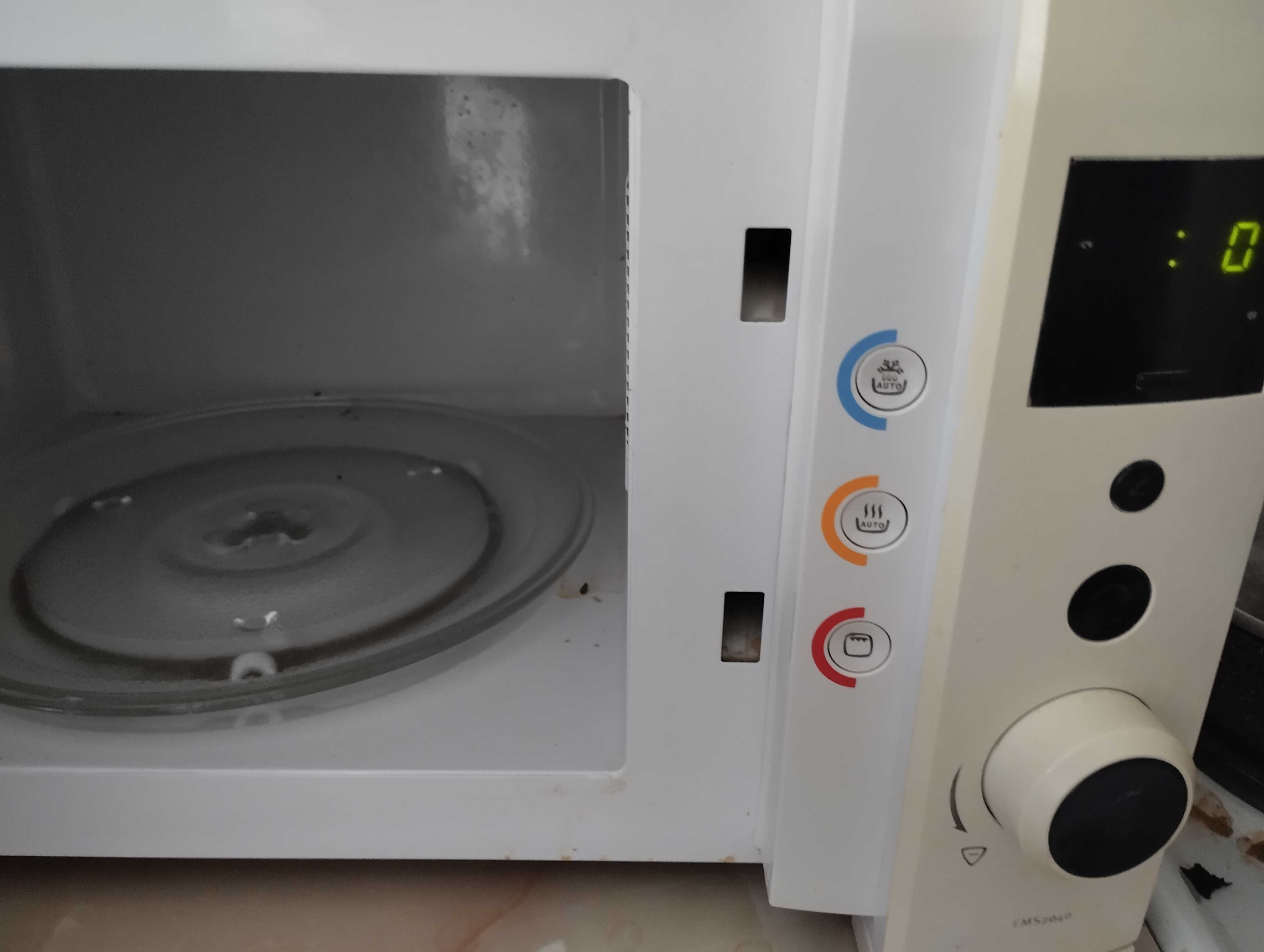 Микроволновка Electrolux