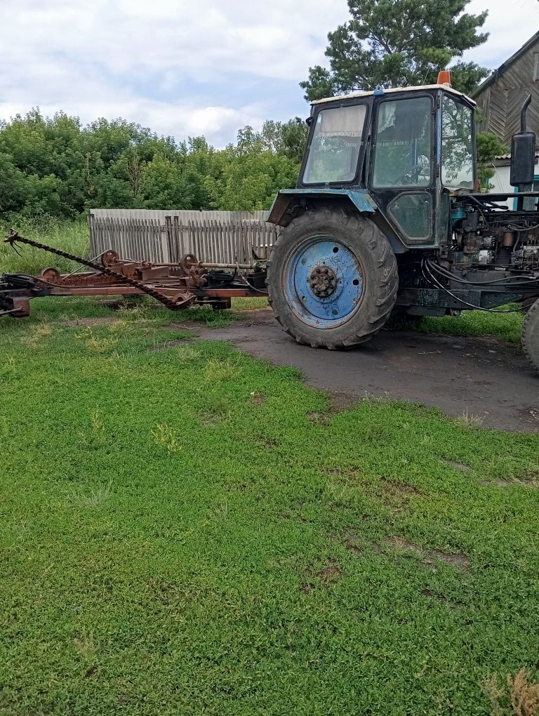 Продам трактор в комплекте