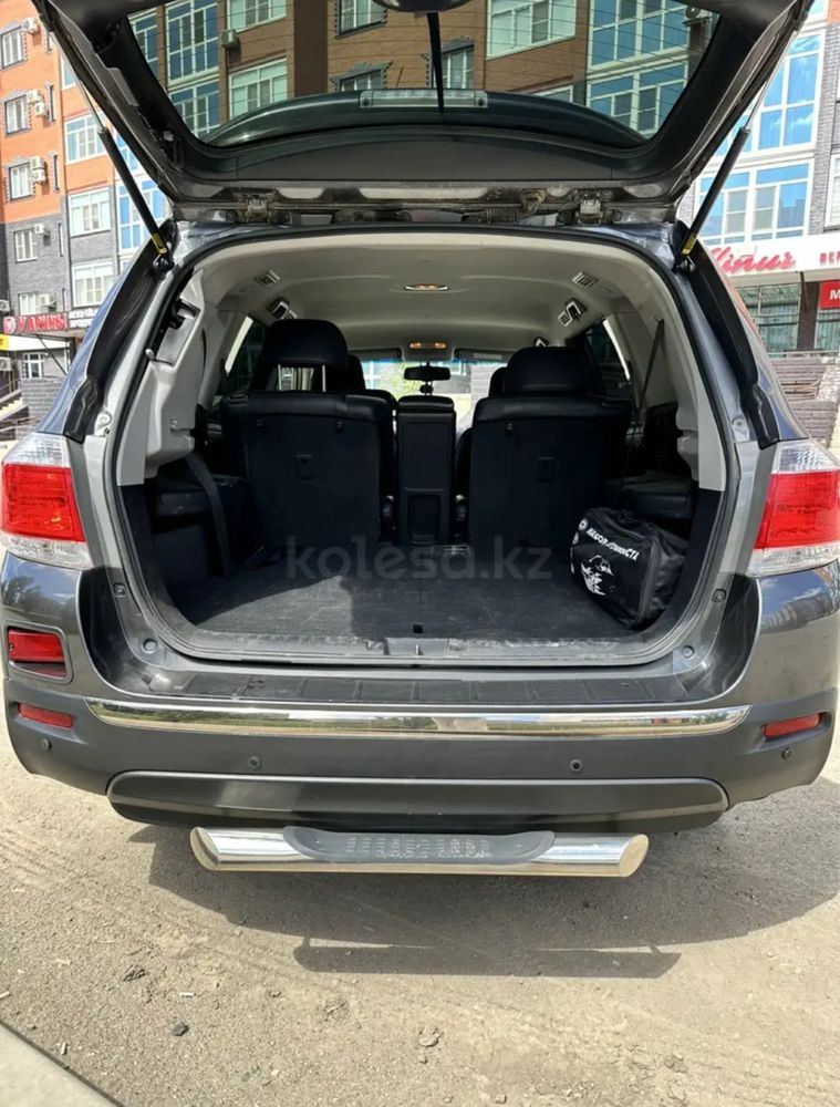 Продам Toyota Highlander 2011 г.