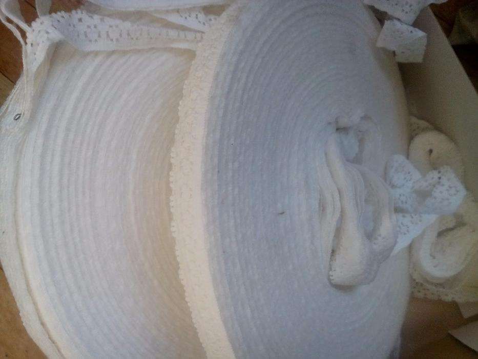 Тесьма кружево белое продам