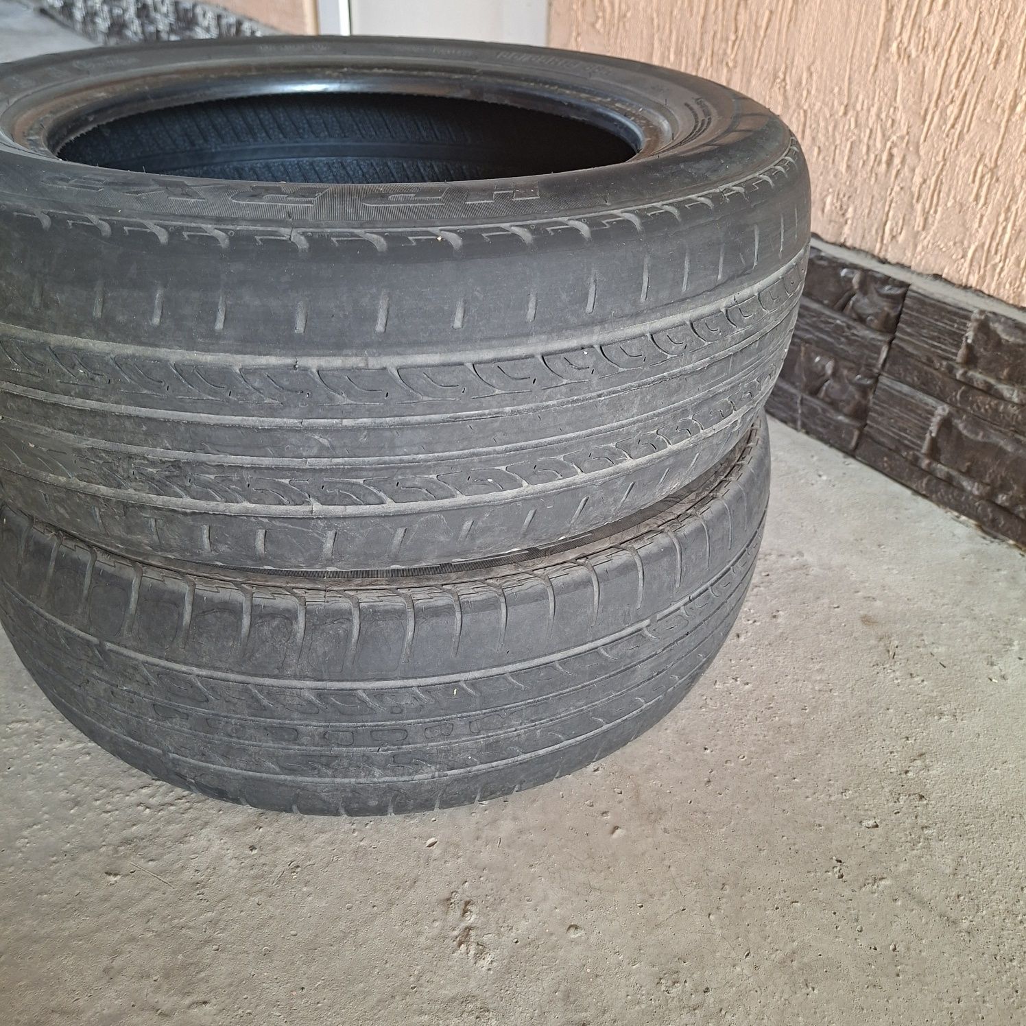 Продаются шины на R15