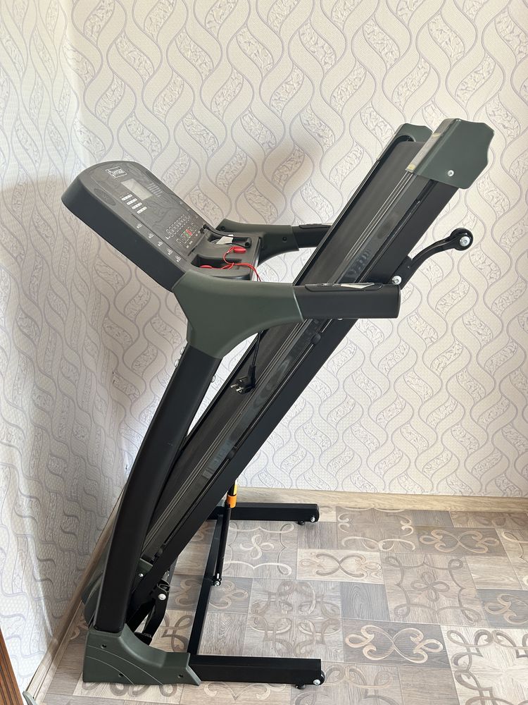 Продам беговую дорожку