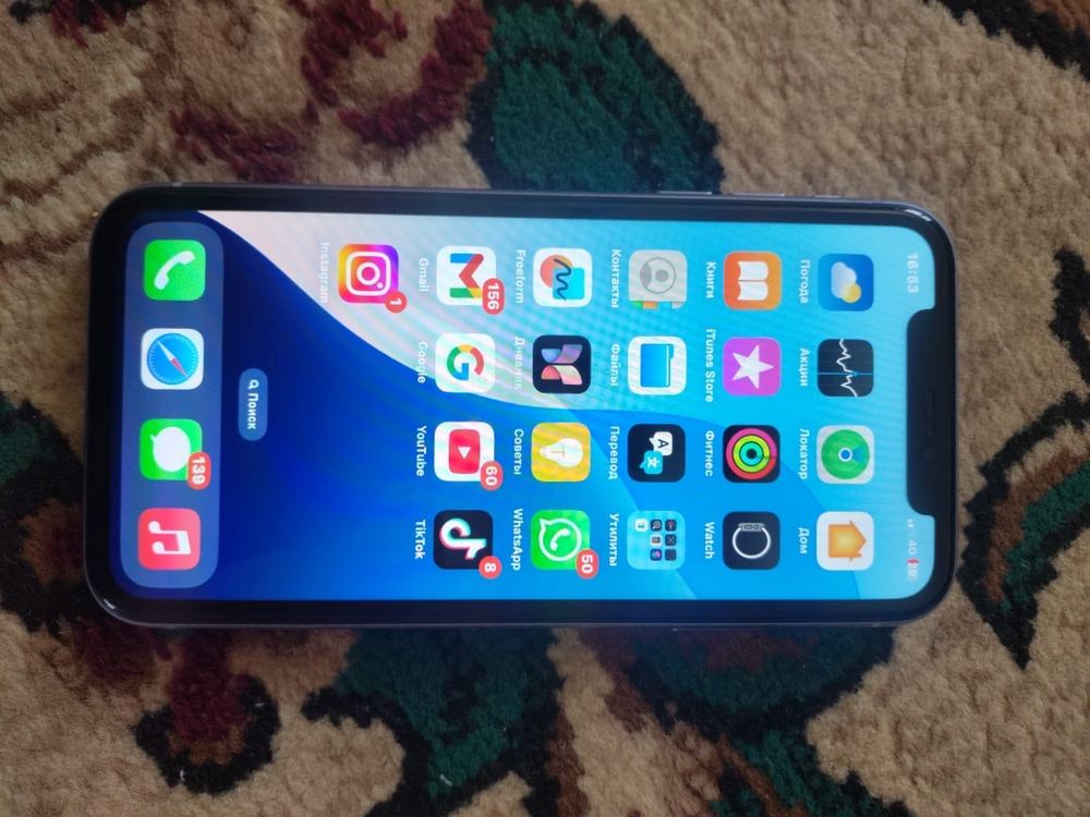 Iphone 11     Б/у