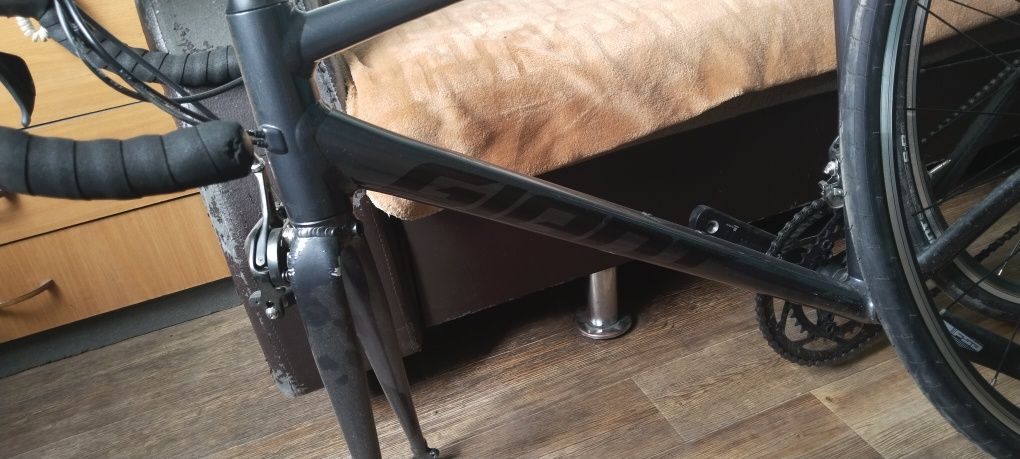 Велосипед GIANT contend