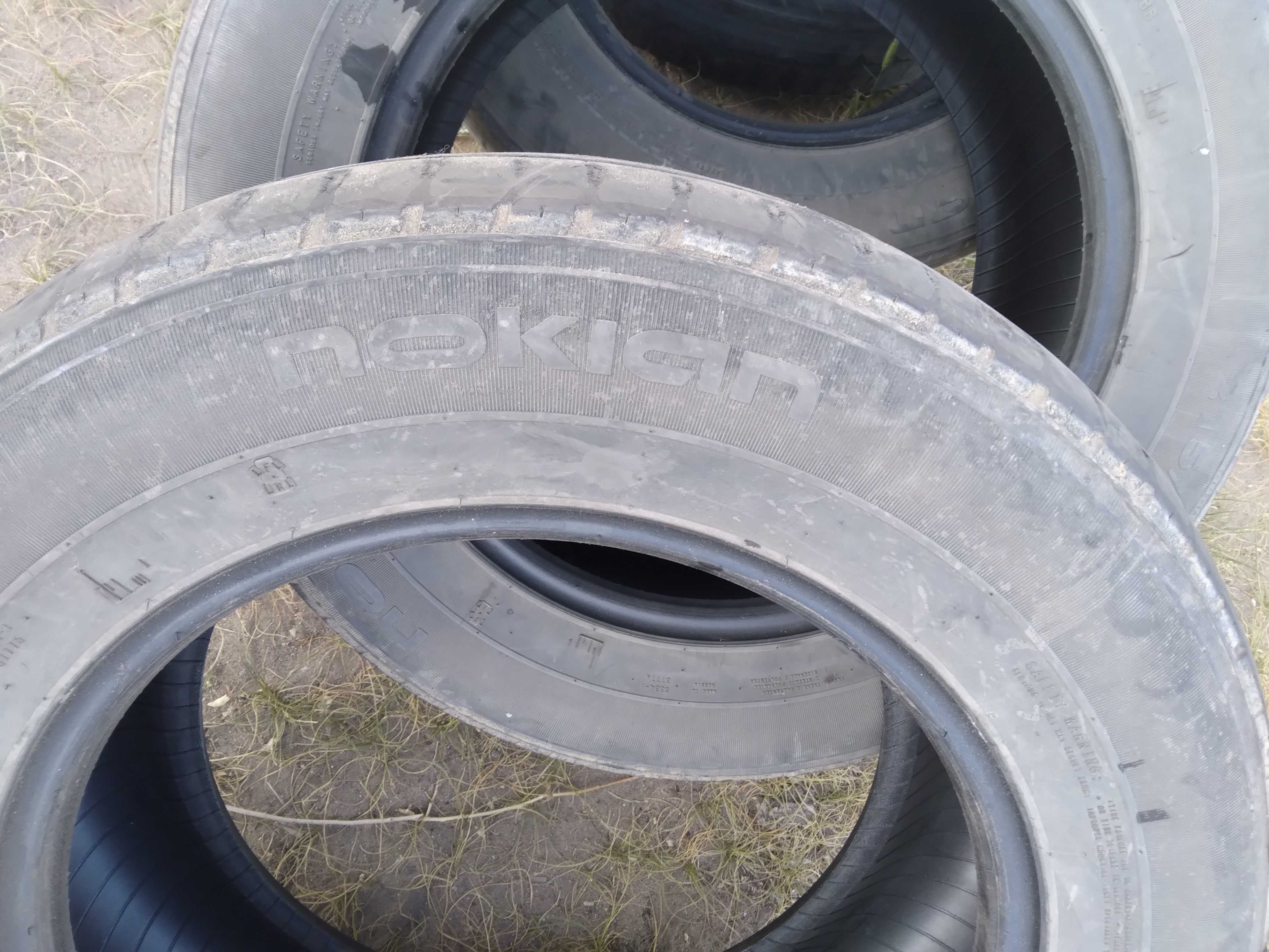 Продам комплект б/у шин Nokian размеры 225×65×16. Могут еще послужить.
