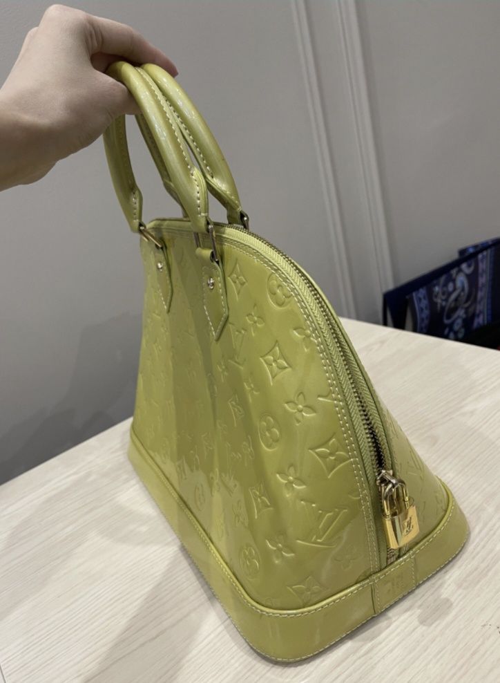 Сумка Louis Vuitton Alma