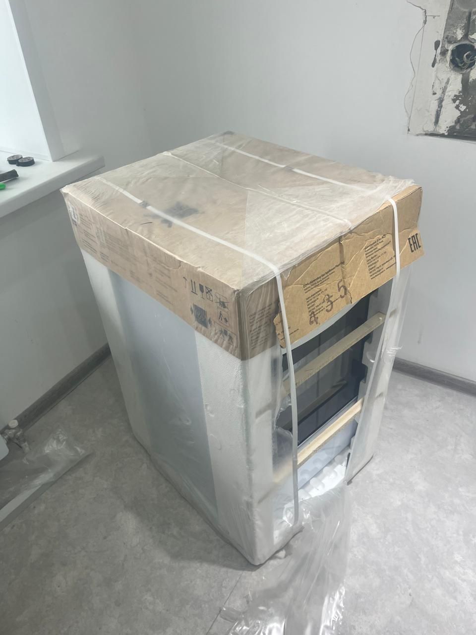 Плита, новая ,в магазине 140 000 цена