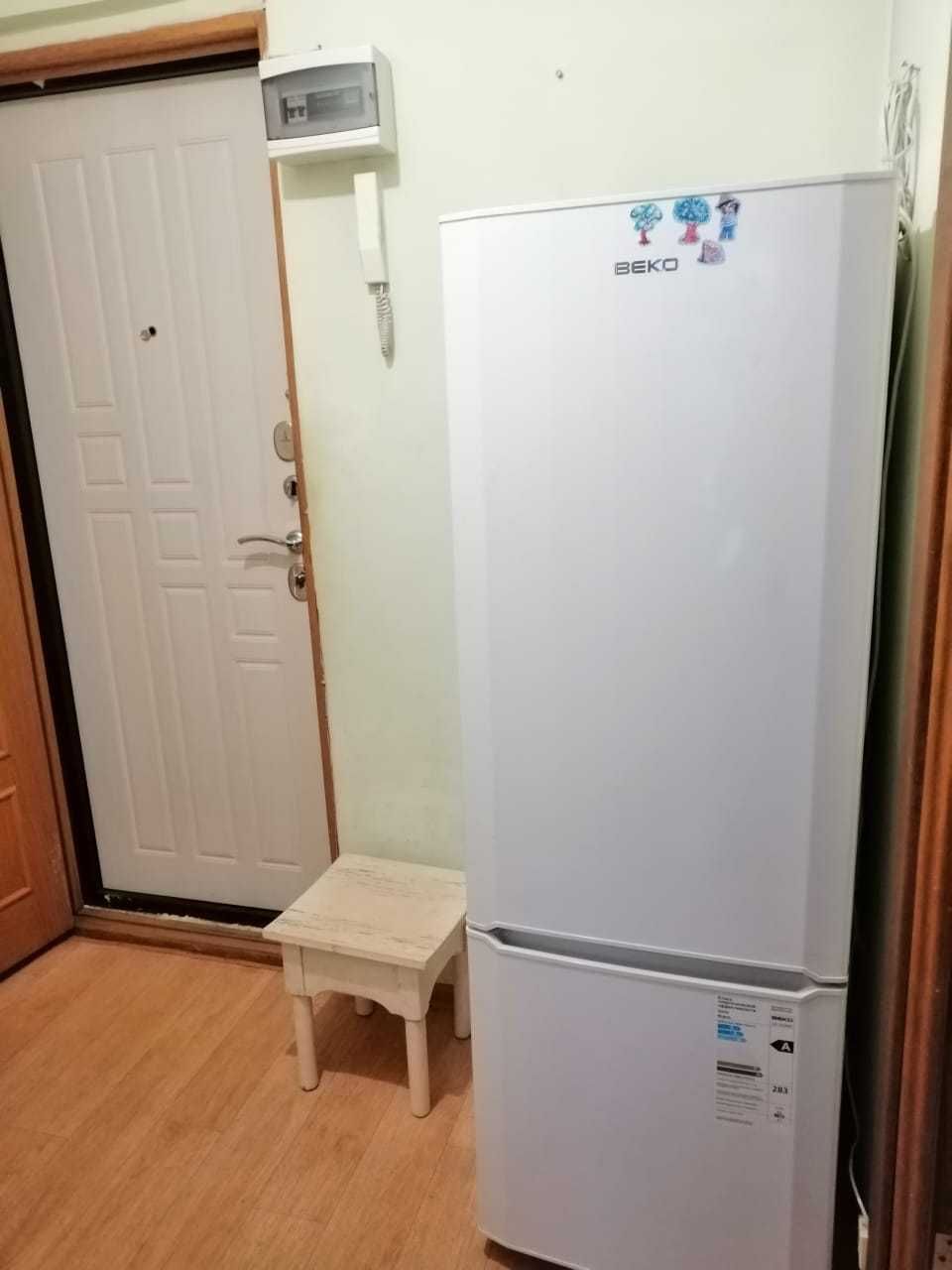1-комн. кв., ул. Конституции, р-н старого ЖД Вокзала, 30 кв. м. Продам