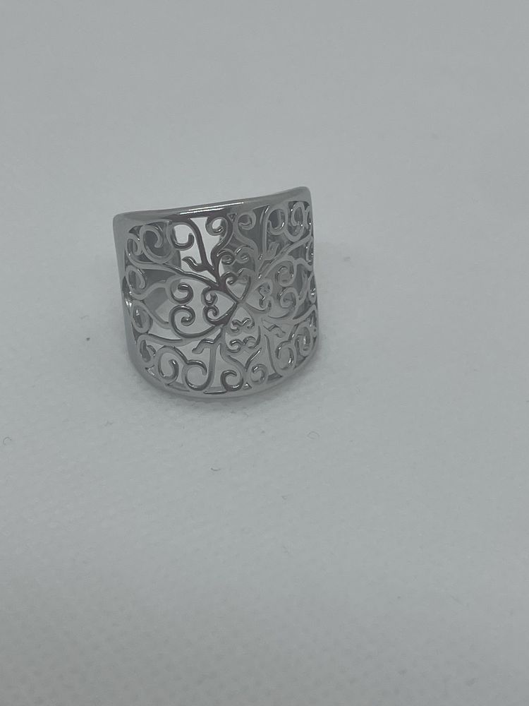 Серебряное кольцо