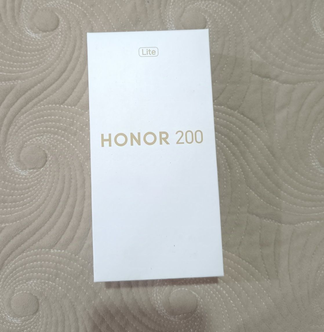 Продам телефон Honor 200 lite + наушники все вместе