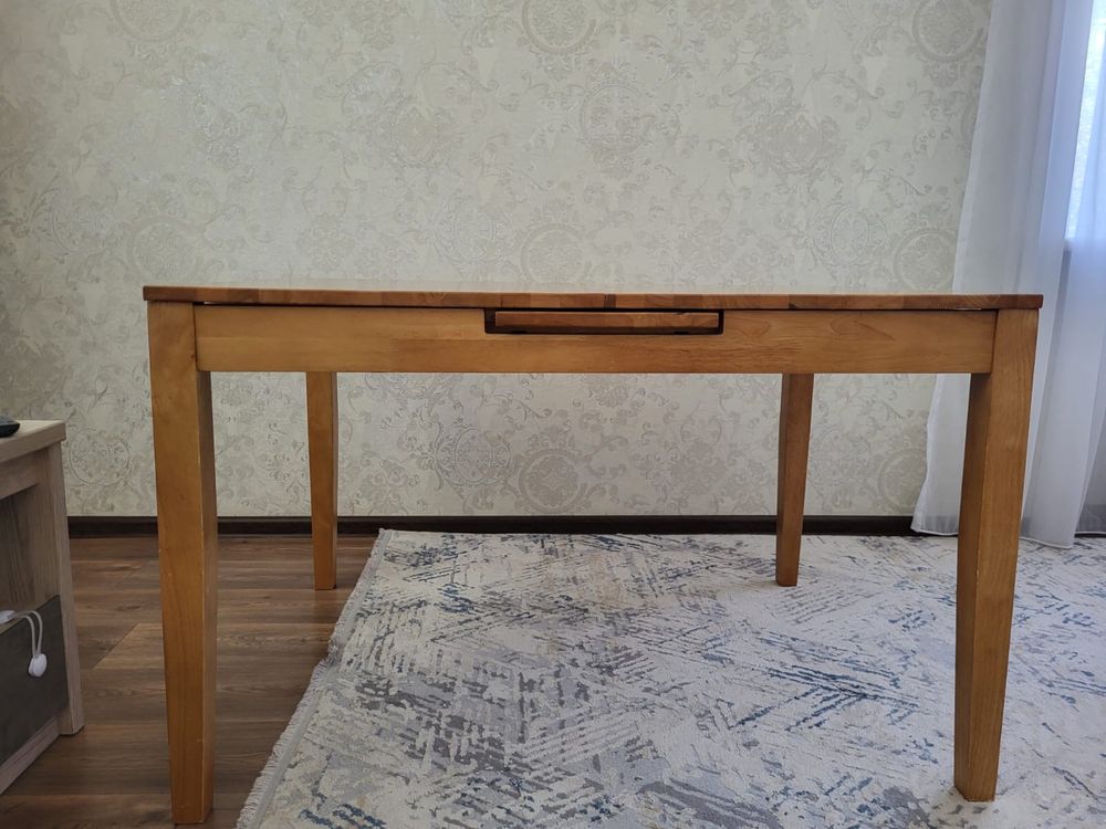 Стол и стулья комплект