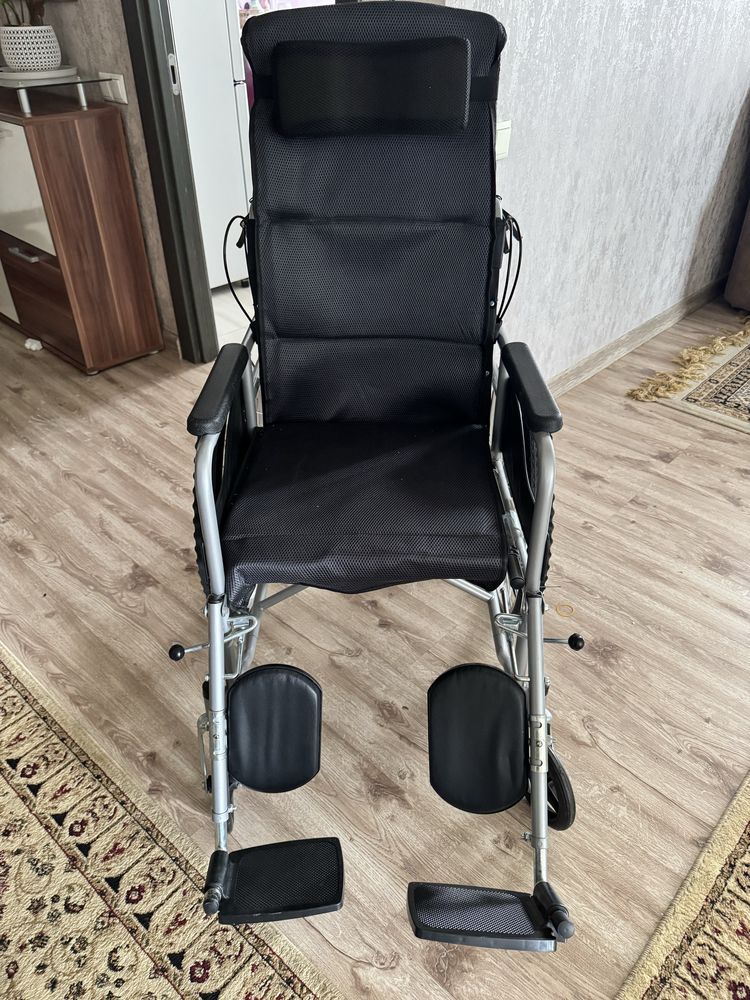 инвалидная коляска
