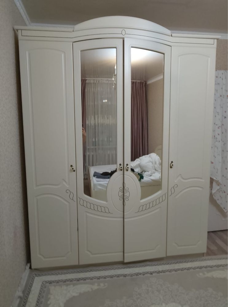 Продам Шкаф, комот, диван
