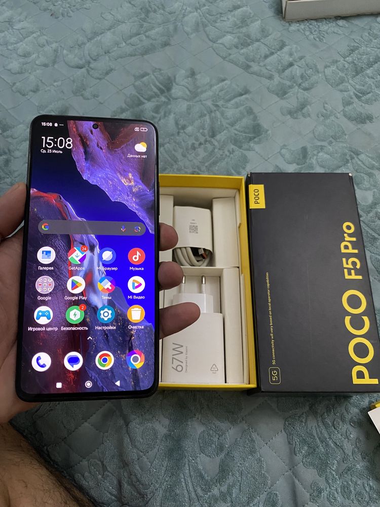 Poco F5 pro.  12/512.