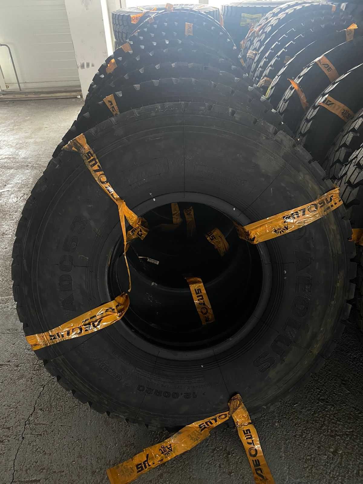 Грузовые шины Aeolus 12.00 ADC53 (полукарьер)