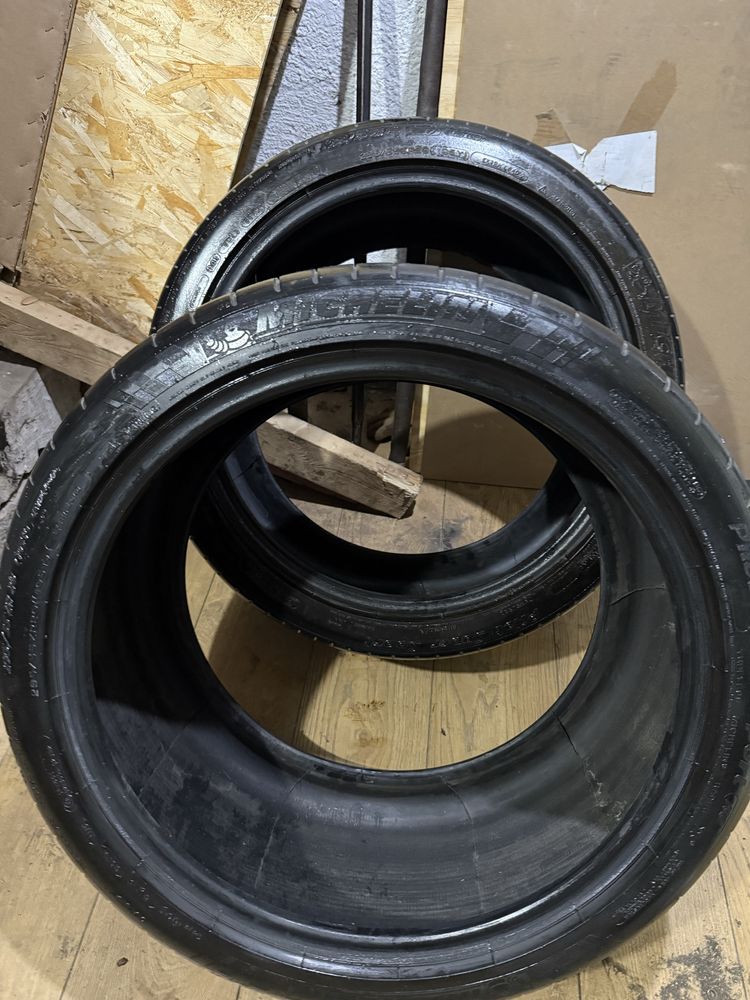 Шины Michelin задние 295/35/20