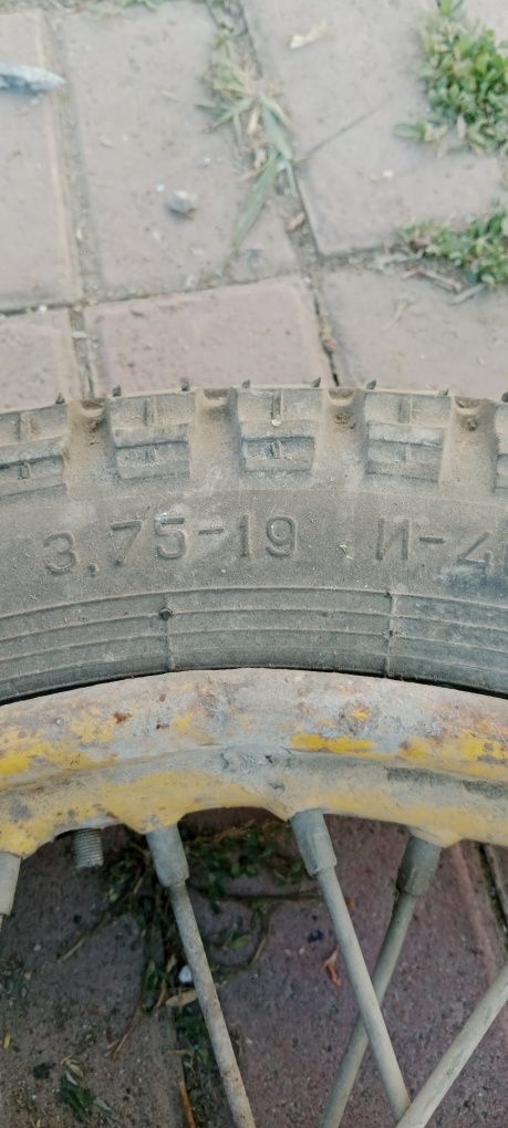 Колесо  от мотоцикла Урал