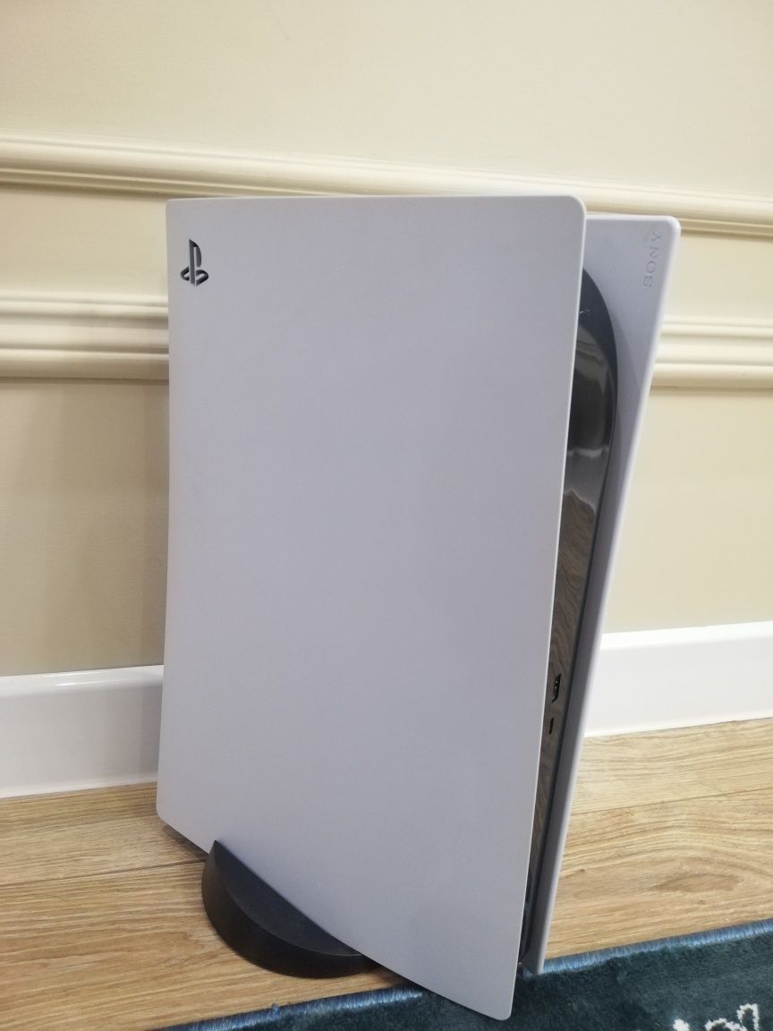 Ps5 почти  новый