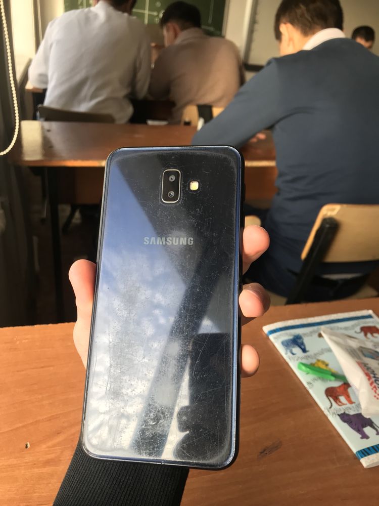 Samsung  J6+ 32gb / Самсунг Джи6+ 32 гб