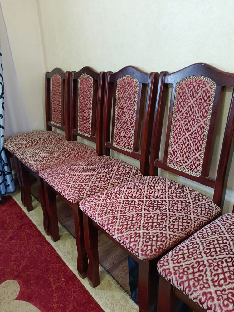 Продажа стола со стульями в отл.сост.