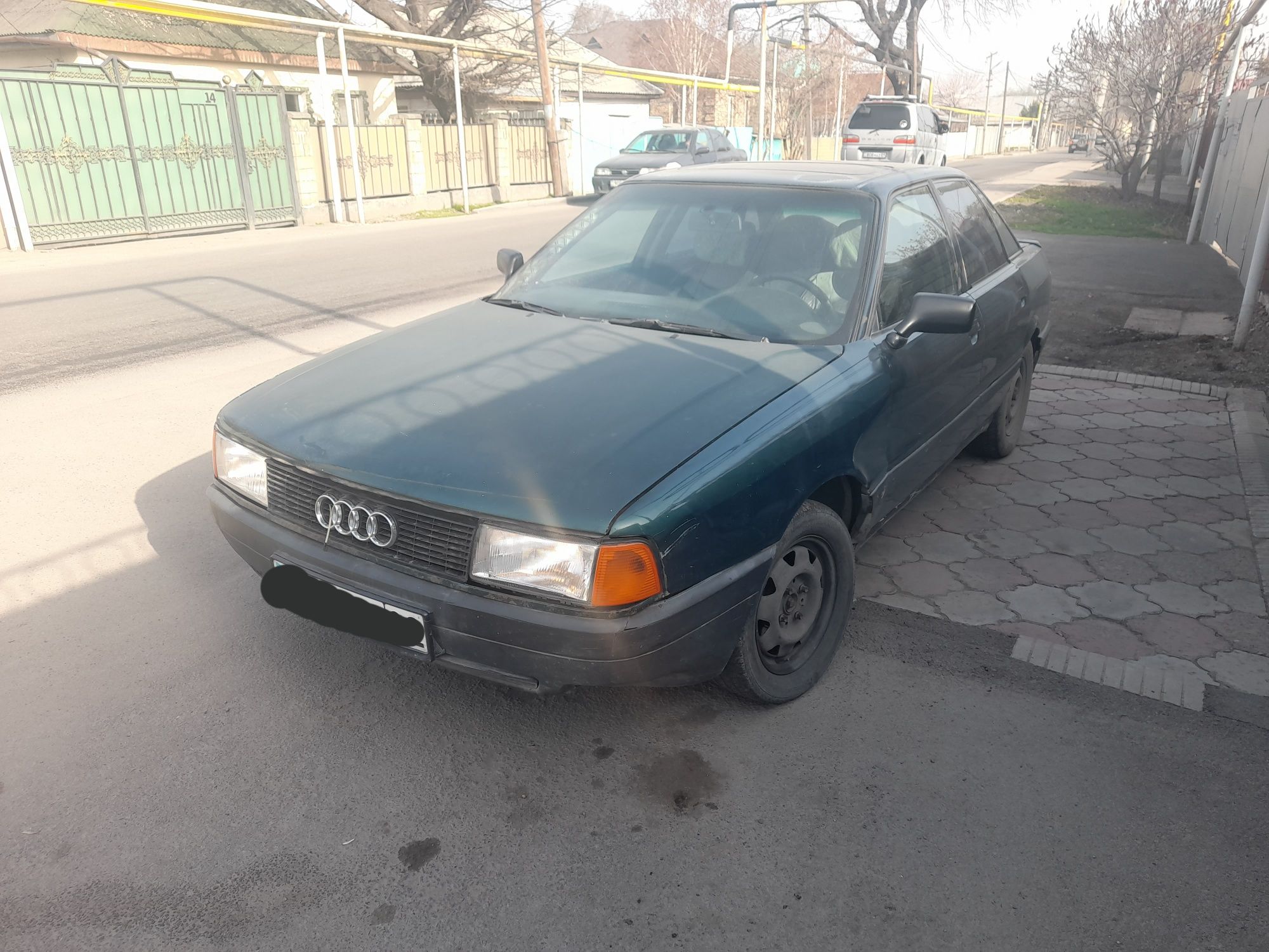 Продам ауди 80 .