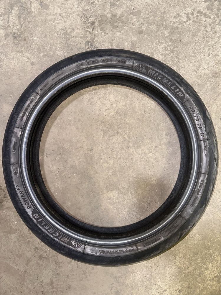 Мотошины б/у Michelin Power RS 2CT+ (R17 120/70, R17 200/55)