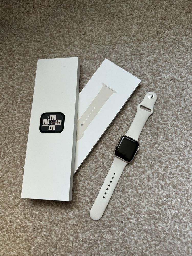 Apple watch SE 2 gen 2024, 40 mm бежевые в идеальном состоянии