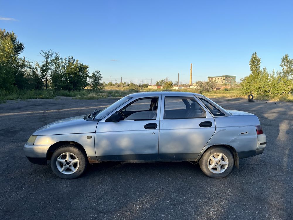 Продам lada 2110