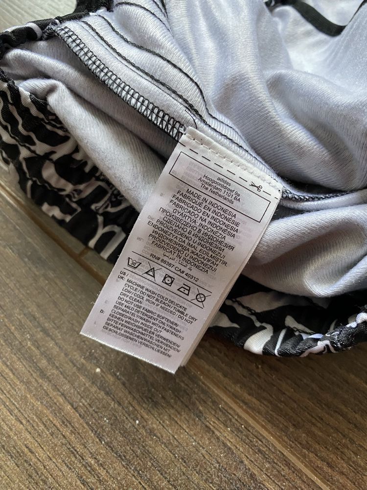 Продам оригинальные штаны Adidas лимитированной коллекции