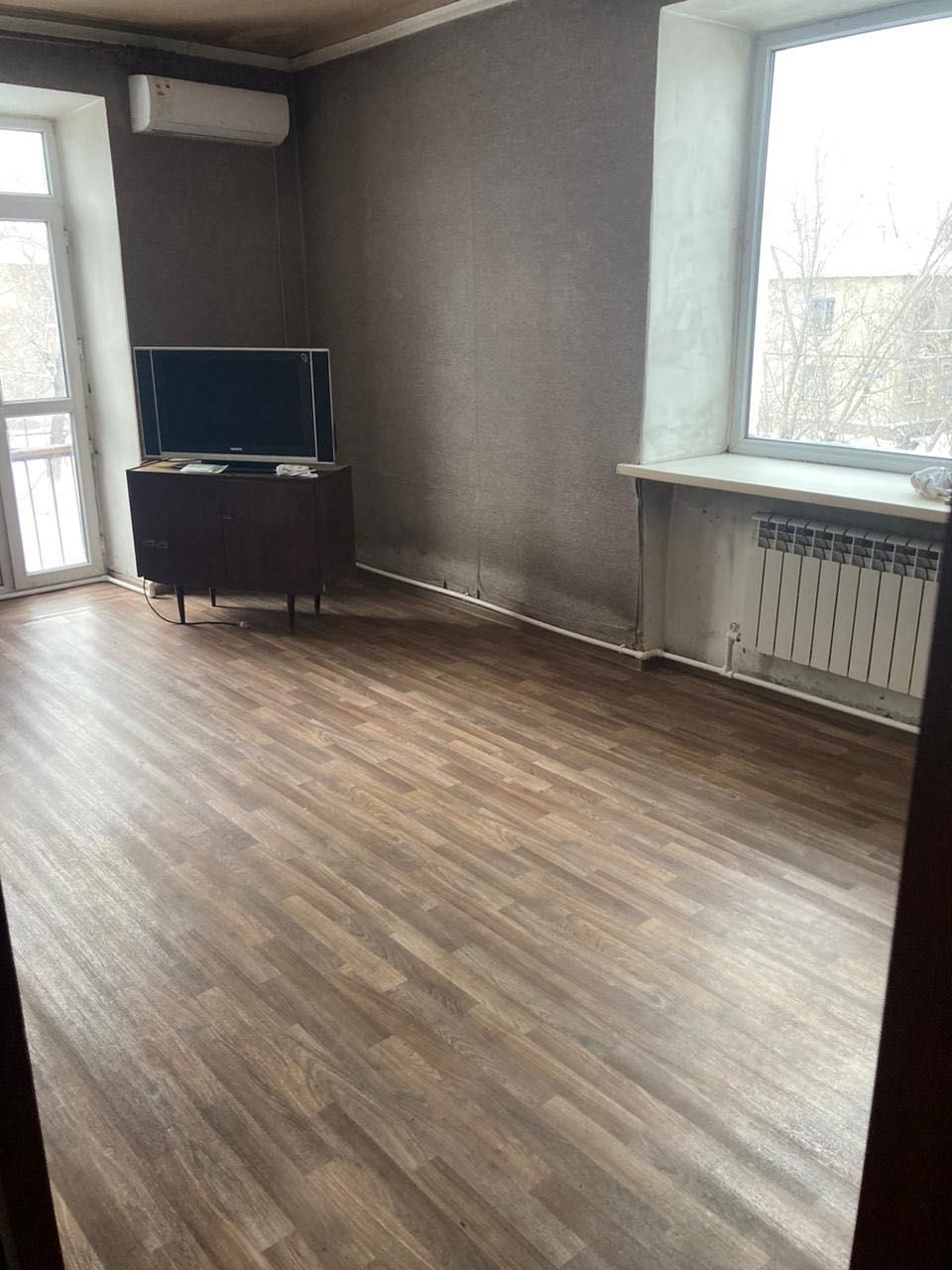 Продается 3-ех комнатная квартира на 15 квартале.