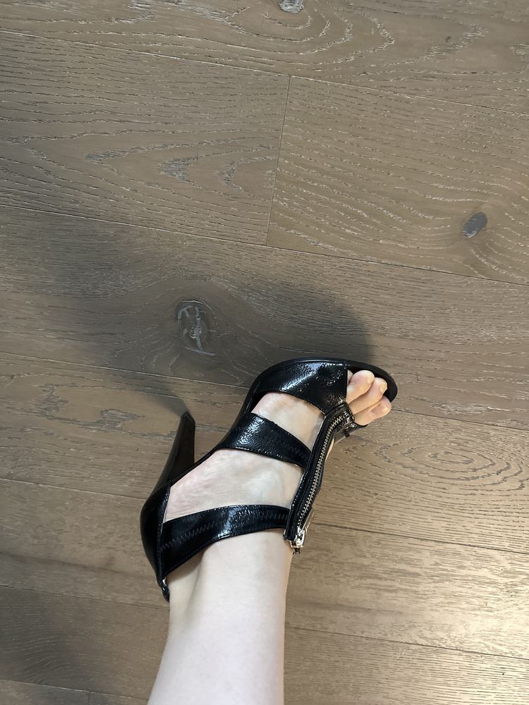 Новые босоножки Michael Kors